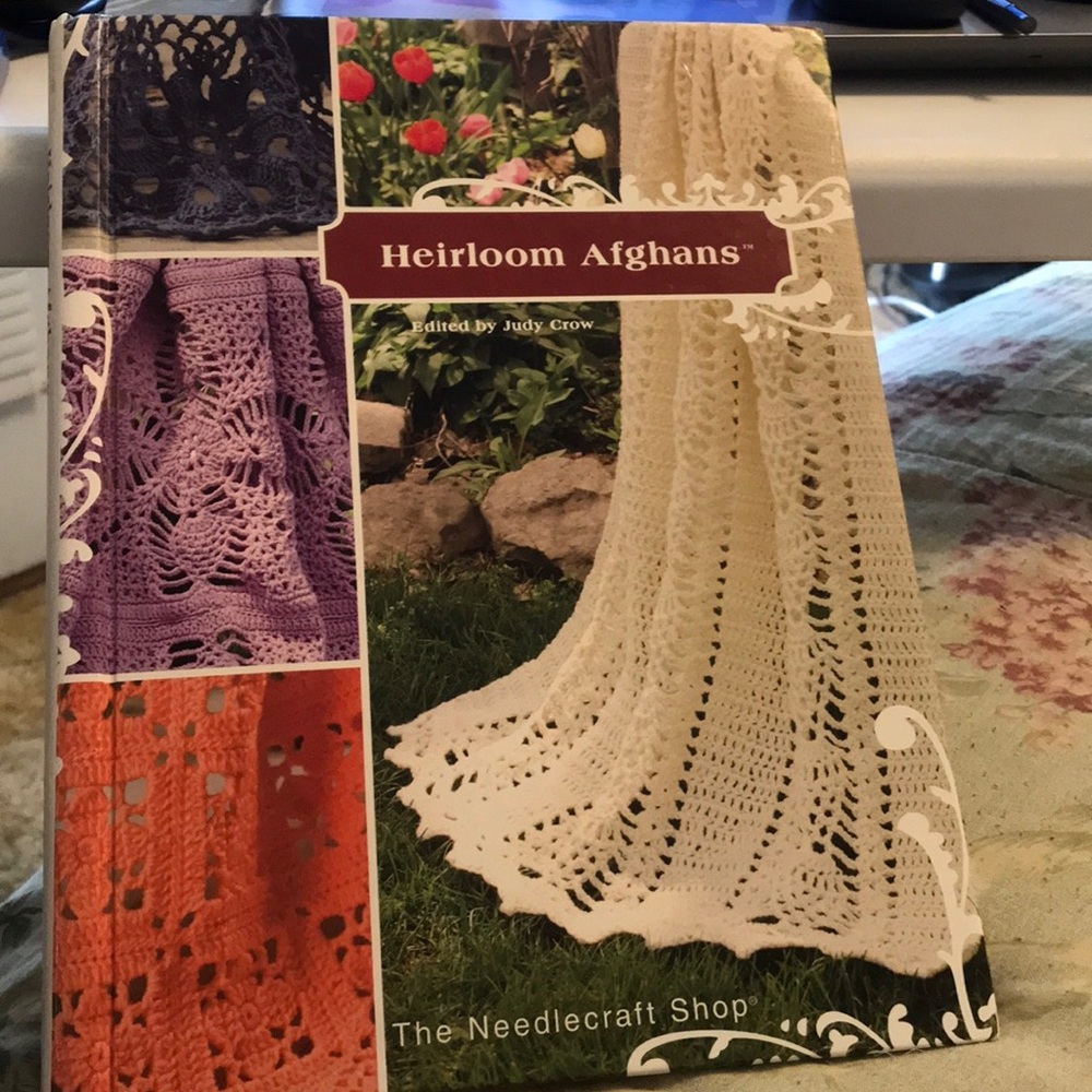 Heirloom Afghans Edited by Judy Crow Copyright2008